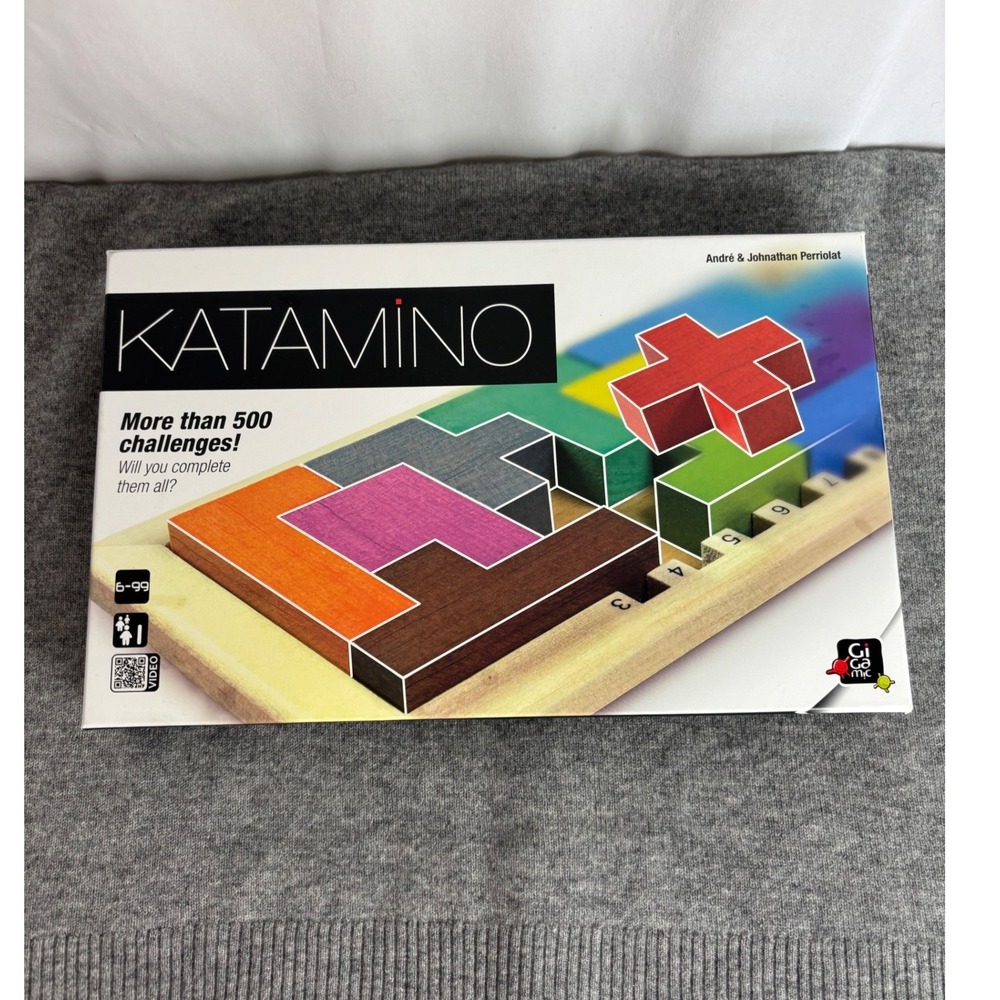 Gigamic Katamino Classic Wooden Board Game Logic Puzzle 500 Challenges GZKC-EN